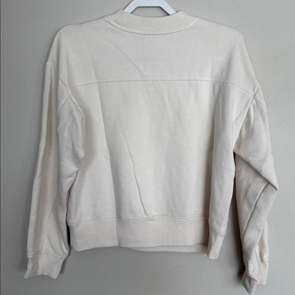 A New Day Off White Women’s Crewneck Sweatshirt Size Medium - Picture 3 of 5